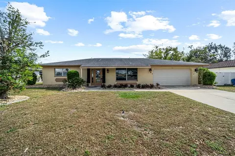 1706 Flamingo Ln, Sun City Center, FL 33573