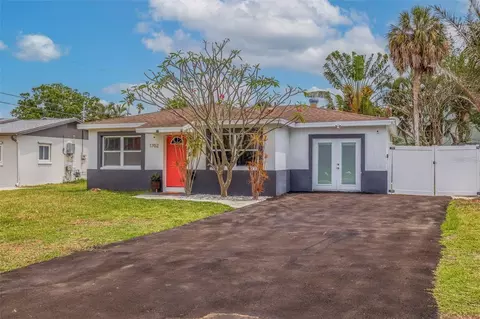 1702 Bayou Grande Blvd NE, Saint Petersburg, FL 33703