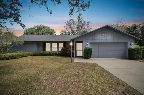 836 Hillside Dr, Palm Harbor, FL 34683