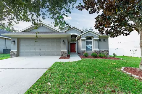 1413 Main St, Valrico, FL 33594