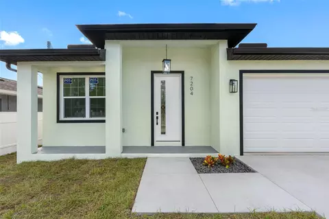 7204 N Himes Ave, Tampa, FL 33614