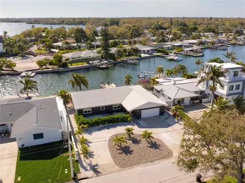 2599 W Bay Isle Dr SE, Saint Petersburg, FL 33705