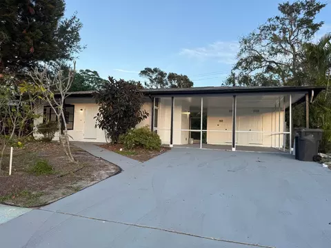 6403 Amundson St, Tampa, FL 33634