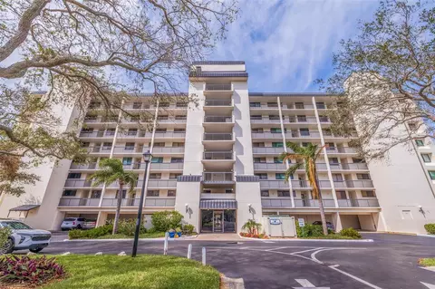 11730 Shipwatch Dr #703, Largo, FL 33774
