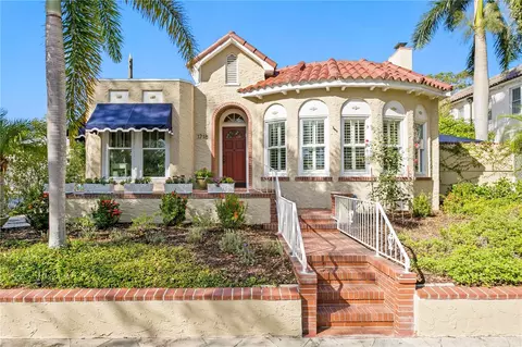 1718 1st St N, Saint Petersburg, FL 33704