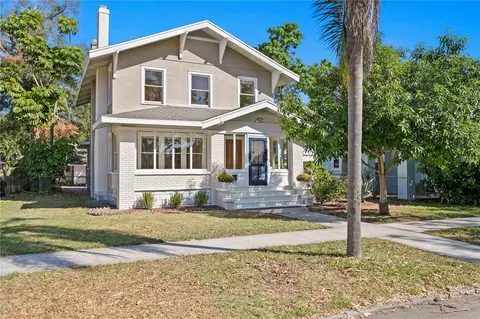 1045 17th Ave N, Saint Petersburg, FL 33704