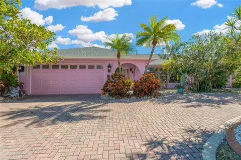 6331 Cocoa Ln, Apollo Beach, FL 33572