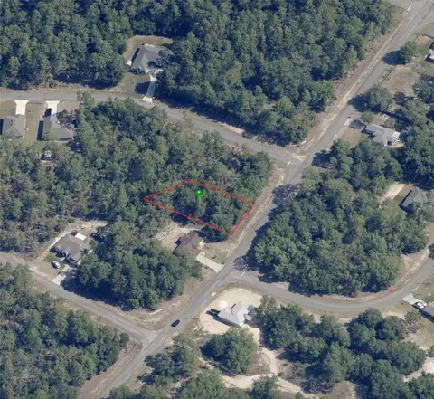 5660 N Decarlo Dr, Citrus Springs, FL 34434