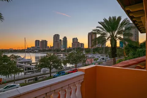 505 5th Ave NE, Saint Petersburg, FL 33701