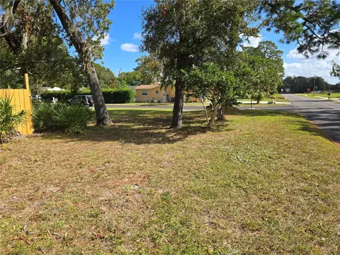 6011 Harrison St, New Port Richey, FL 34653