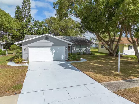 123 Stafford Dr, Palm Harbor, FL 34684