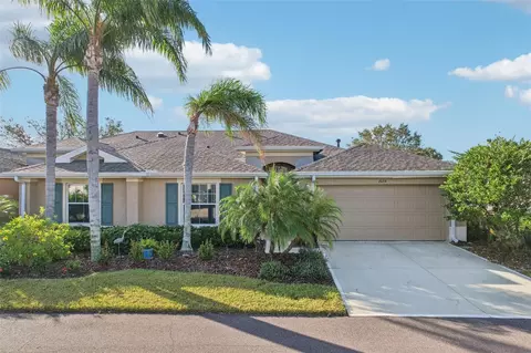 2034 Grantham Greens Dr, Sun City Center, FL 33573