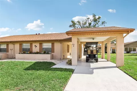501 Foxglove Cir #B, Sun City Center, FL 33573