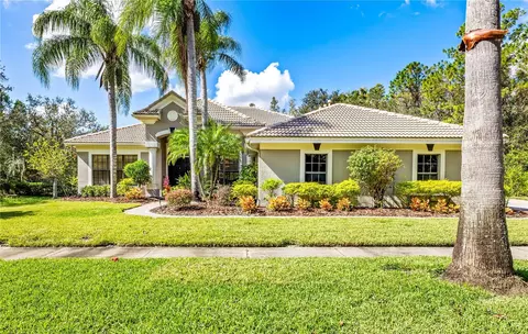 9816 Emerald Links Dr, Tampa, FL 33626