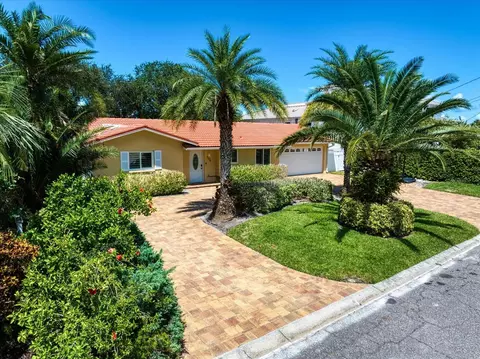 306 Windward Is, Clearwater Beach, FL 33767