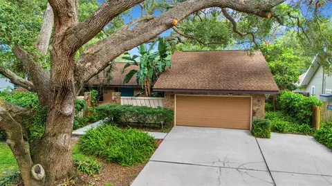 8227 33rd Ave N, Saint Petersburg, FL 33710