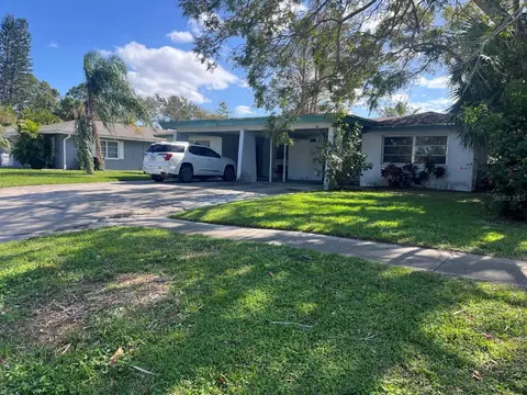2664 Sunny Breeze Ave, Largo, FL 33770