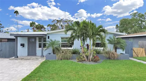 3712 Overlook Dr NE, Saint Petersburg, FL 33703
