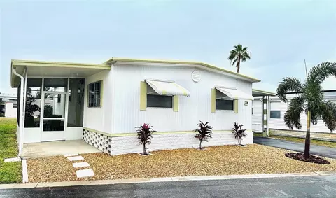 9790 66th St N #208, Pinellas Park, FL 33782