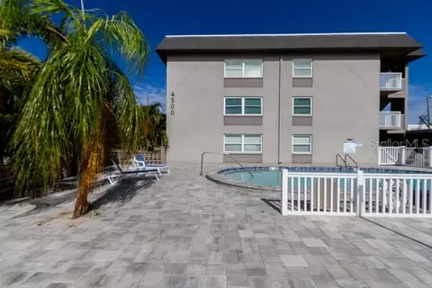 4500 37th St S #103, Saint Petersburg, FL 33711