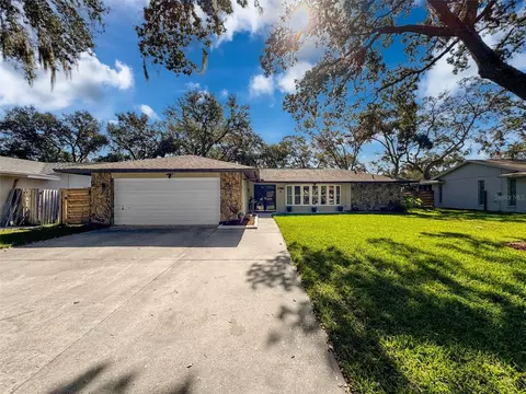 1855 Oak Forest Dr S, Clearwater, FL 33759