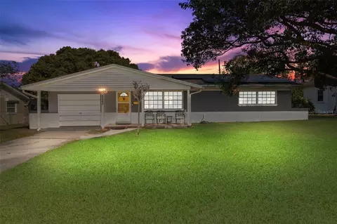 5243 30th Ave N, Saint Petersburg, FL 33710