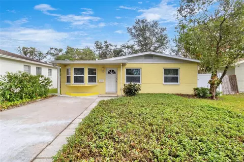 3845 Iris St N, Saint Petersburg, FL 33703