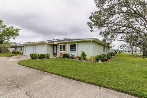 1139 Orange Tree Cir E #A, Palm Harbor, FL 34684