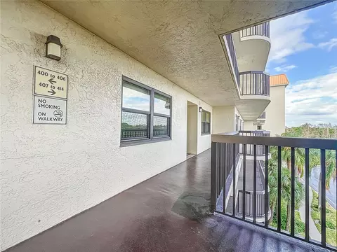 5400 Park St N #412, Saint Petersburg, FL 33709