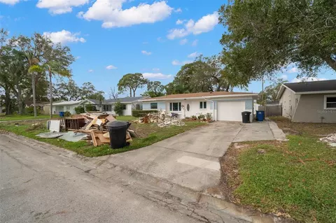 9024 2nd St N, Saint Petersburg, FL 33702