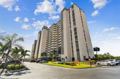 7050 Sunset Dr S #1506, South Pasadena, FL 33707