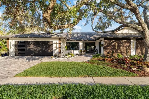 4215 Deepwater Ln, Tampa, FL 33615