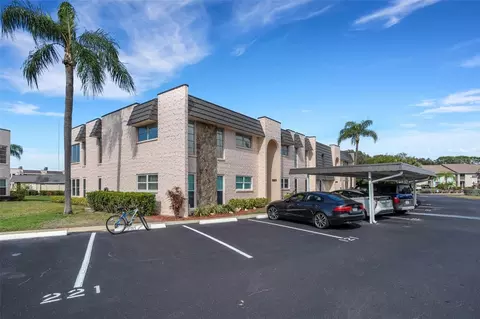 222 Fernwood Cir #222, Seminole, FL 33777