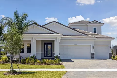 17525 Glistening Ct, Venice, FL 34293