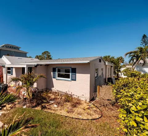 615 78th Ave, Saint Pete Beach, FL 33706