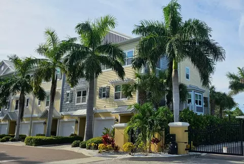 99 Haven Beach Dr, Indian Rocks Beach, FL 33785