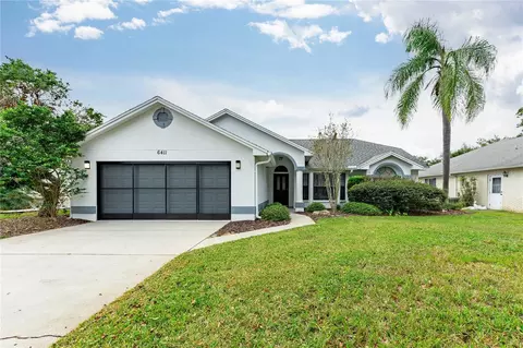 6411 Silver Oaks Dr, Zephyrhills, FL 33542
