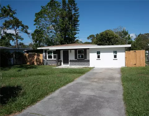 1324 Barry St, Clearwater, FL 33756