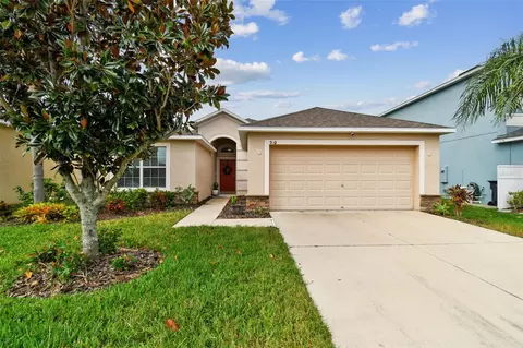 920 Meadow Glade Dr, Ruskin, FL 33570