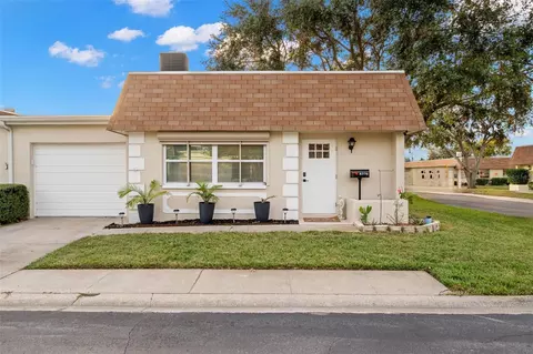 8370 Burgundy Dr N #8370, Pinellas Park, FL 33781