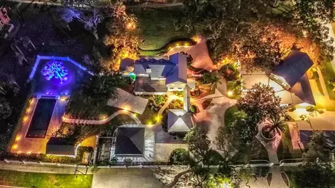 518 Riverside Dr, Tarpon Springs, FL 34689