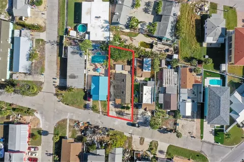 13145 3rd St E, Madeira Beach, FL 33708