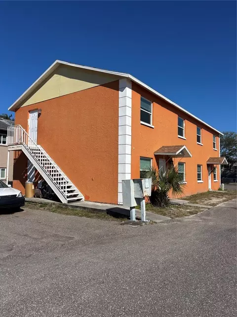 9410 N 50th St, Tampa, FL 33617