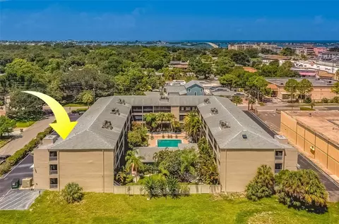 215 Valencia Blvd #301, Belleair Bluffs, FL 33770