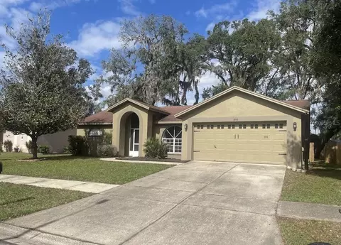 1806 Staysail Dr, Valrico, FL 33594