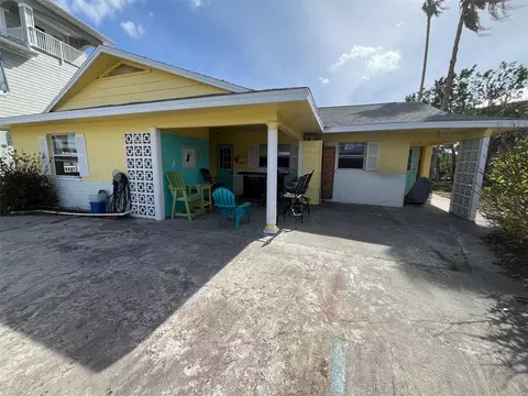 109 180th Ave E, Redington Shores, FL 33708
