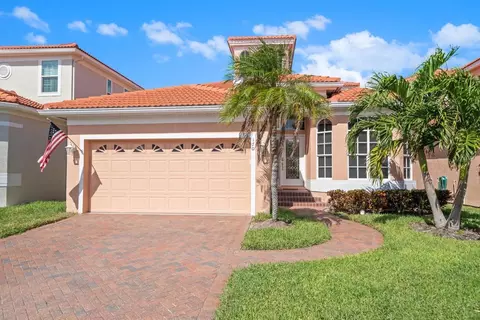 170 Sand Key Estates Dr, Clearwater Beach, FL 33767