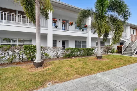 111 Brandywine Dr #111, Largo, FL 33771