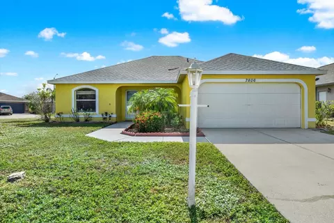 7806 50th Pl E, Bradenton, FL 34203