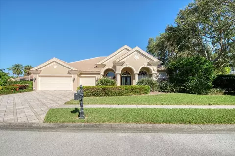12745 Peloria Ct, Seminole, FL 33778